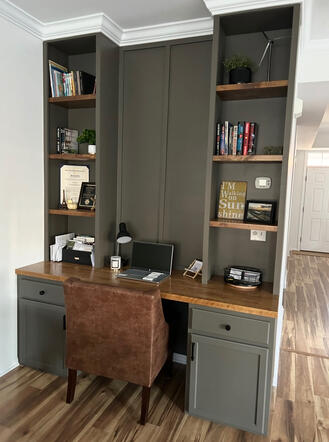 Desk built in